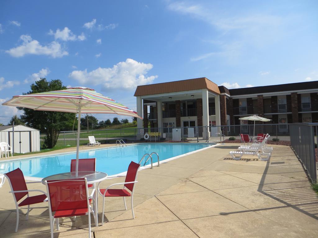 Days Inn By Wyndham Cave City Exterior foto